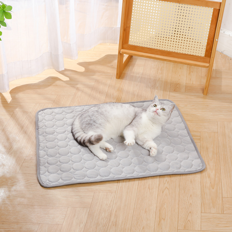 Cooling Blanket Hot Sleepers - Alas Pendingin Hewan Peliharaan untuk Anjing